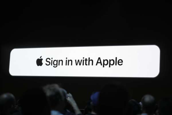 Apple pronto requerirá aplicaciones con inicio de sesión de terceros para ofrecer Iniciar sesión con Apple también