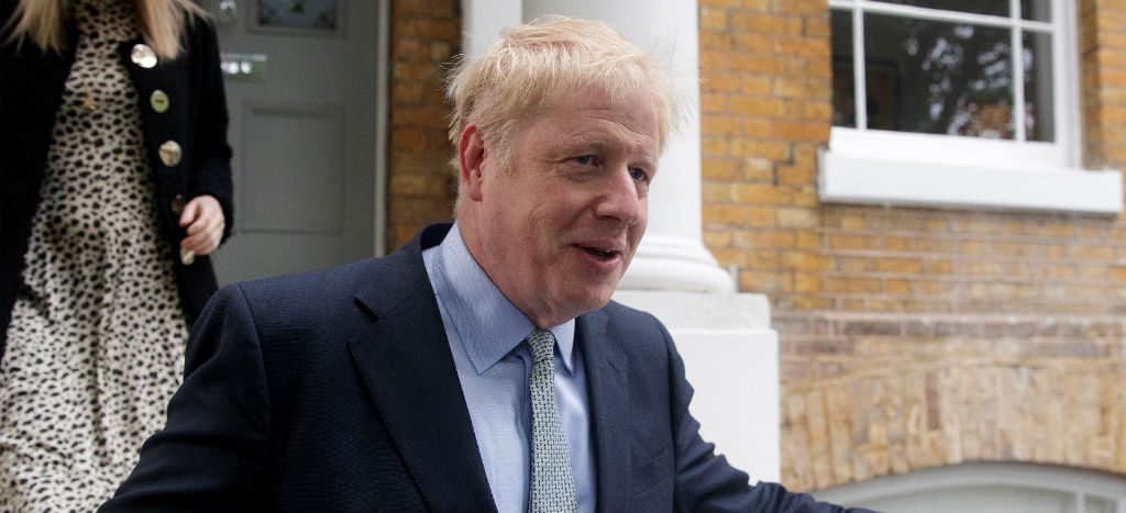 Boris Johnson gana con ventaja en la primera votación para suceder a May