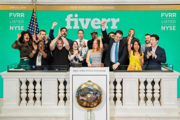 Las acciones de Fiverr suben un 90% en el primer día de negociación