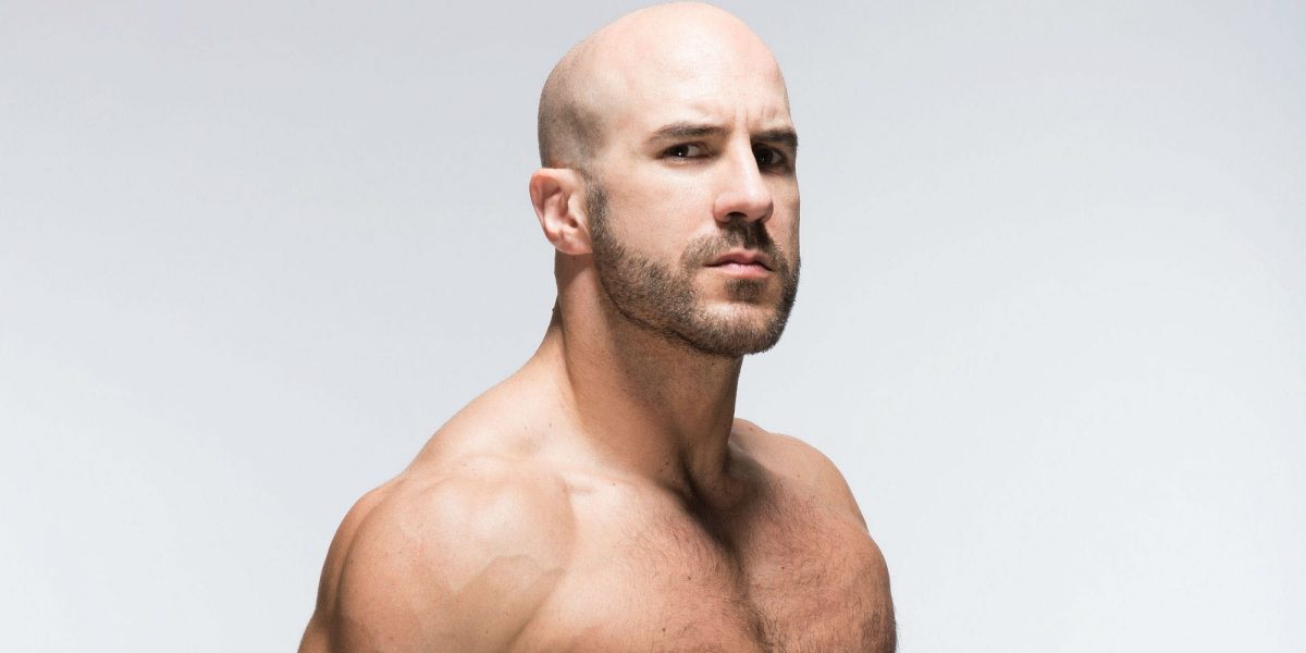 Mira: Cesaro posiblemente se lesiona una pierna debido a un desagradable aterrizaje en WWE Raw