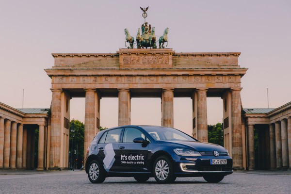 Volkswagen lanza el servicio para compartir autos totalmente eléctricos WeShare