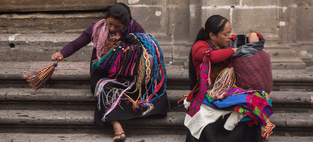 Buscarán acuerdos con marcas para evitar plagio de diseños indígenas