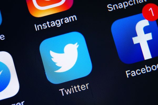 Twitter actualiza las reglas del discurso de odio para incluir un discurso deshumanizante en torno a la religión