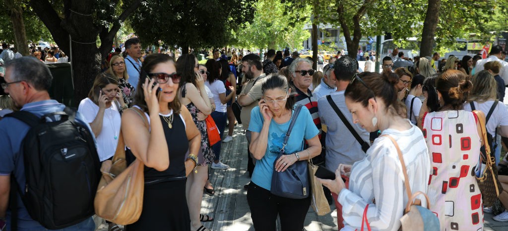 Un terremoto magnitud 5.1 sacude Atenas y desata pánico en la capital griega