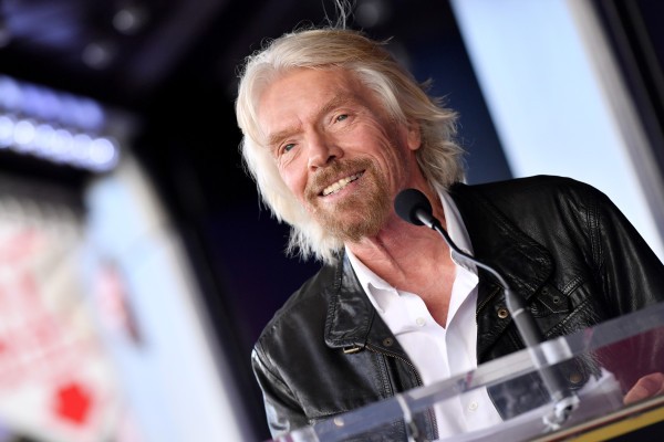 Virgin Galactic De Richard Branson Será La Primera Compañía Que Cotiza En Bolsa Para El Vuelo