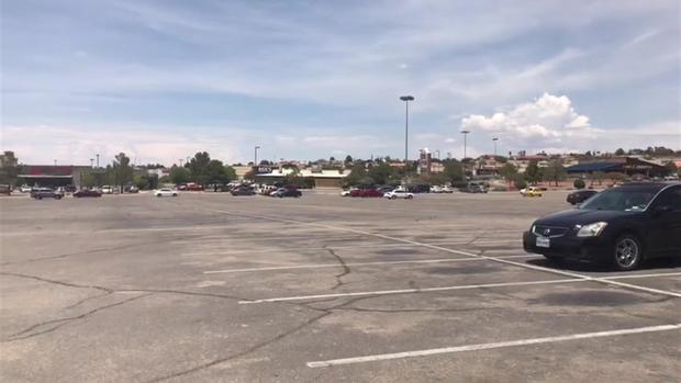 [TLMD - El Paso] Desolado el Sunland Park Mall, a millas de la masacre