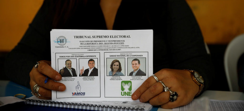 Presidente de Guatemala exhorta a la población a acudir a votar