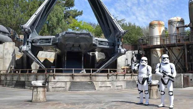 Echa un vistazo al interior de 'Star Wars: Galaxy's Edge' en Disneyland
