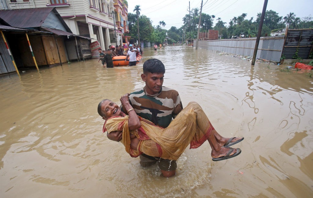 Fuertes lluvias dejan 28 muertos y 22 desaparecidos en norte de India
