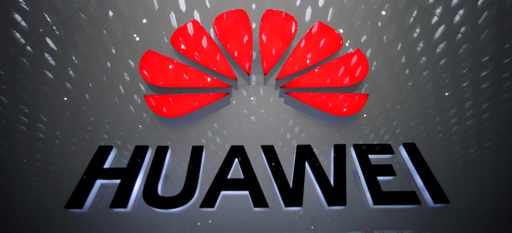 EU retrasa por 90 días restricción de negocios con Huawei