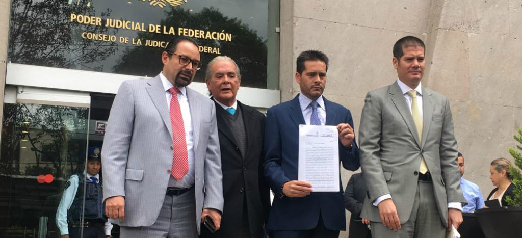 Defensa de Robles presenta queja contra juez