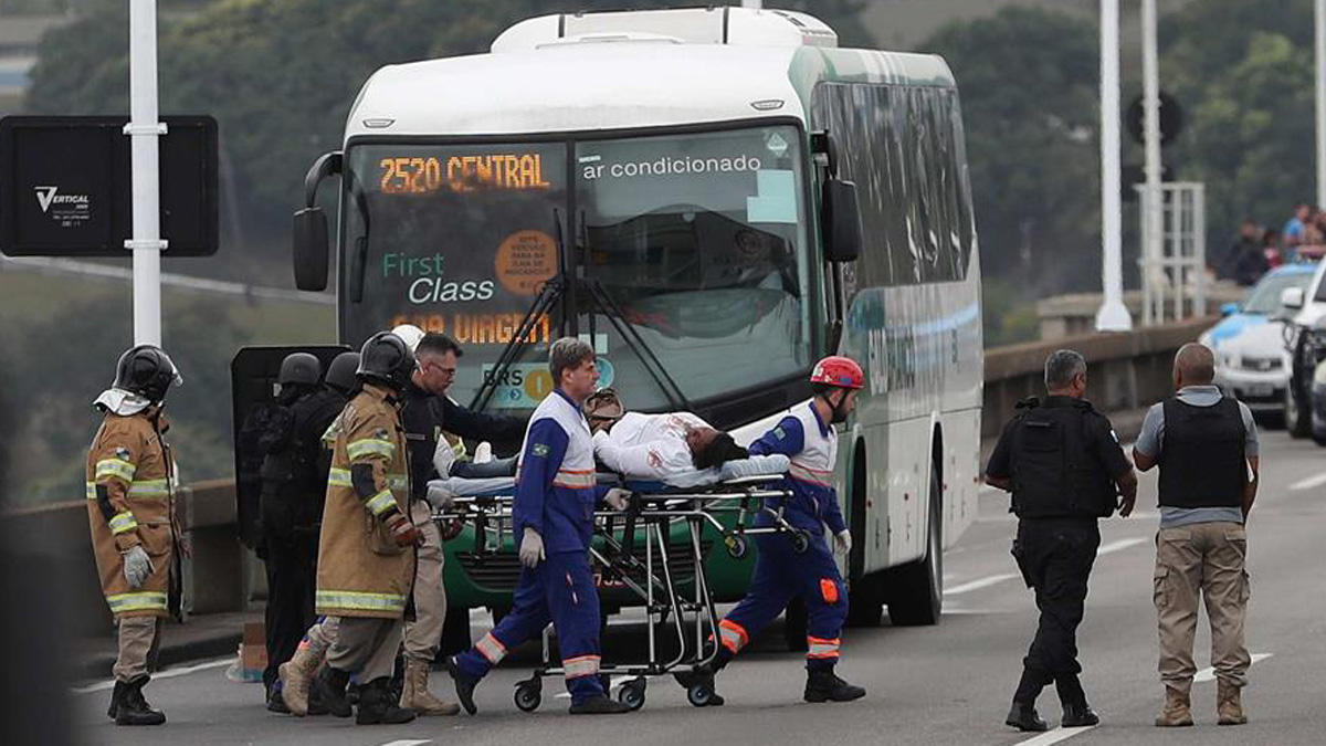 Sangriento final del secuestro de autobús con rehenes