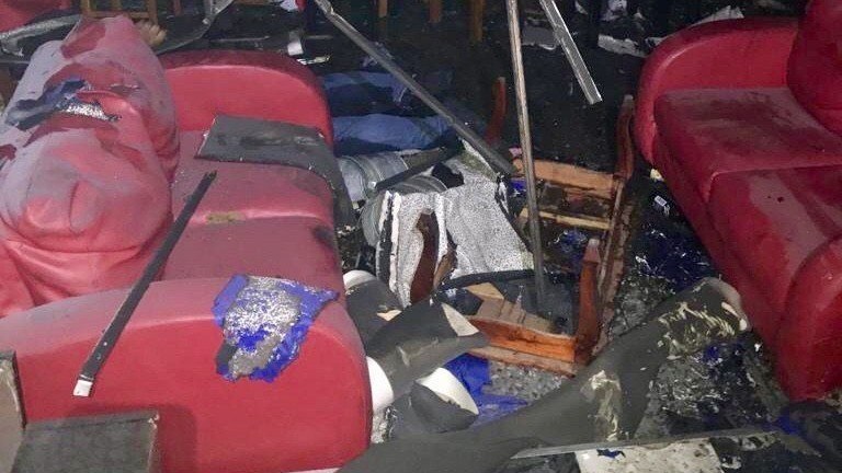 23 muertos y 13 heridos dejó ataque a un “table dance”, atacaron  con bombas molotov