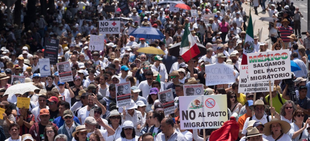 Chalecos México, Futuro 21 y otros marcharán contra AMLO el 1 de septiembre
