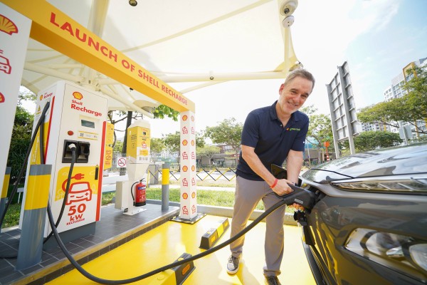 El primer cargador rápido de vehículos eléctricos de Shell aterriza en Singapur