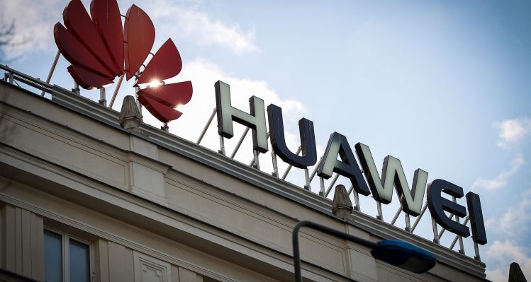 El sistema operativo interno de Huawei podría aparecer en los teléfonos este año