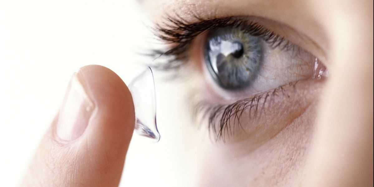 Estas lentes de contacto se acercan y alejan con el (doble) parpadeo de un ojo