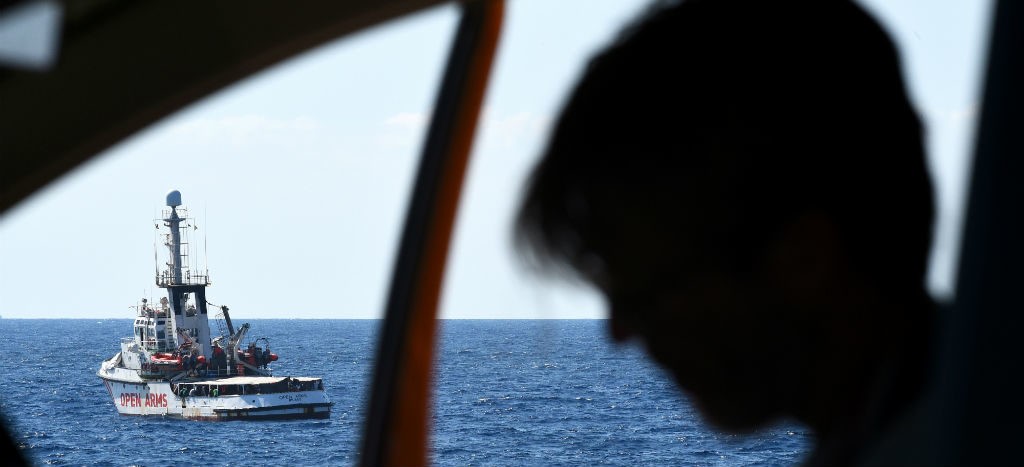 Fiscalía italiana ordena desembarco de migrantes y la incautación del Open Arms