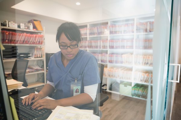 IAC adquiere el mercado de enfermería NurseFly por $ 15 millones