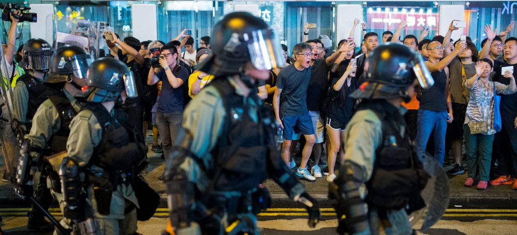 Profesores se suman en la undécima jornada de protestas en Hong Kong
