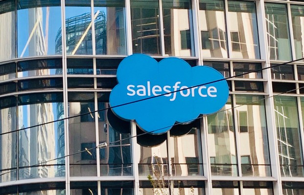 Salesforce cierra un acuerdo de Tableau de $ 15.7B