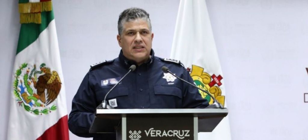 Titular de policía de Veracruz acusa a Yunes de homicidio de alcaldesa