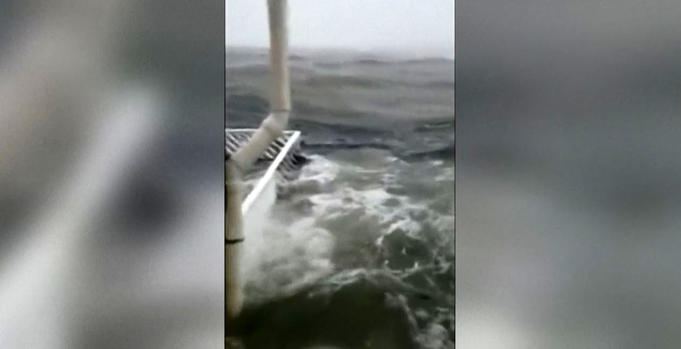 [TLMD - LV] Video: bajo el agua, así quedó un aeropuerto en Bahamas