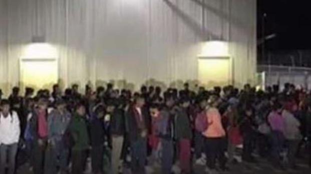 [TLMD - LV] Patrulla Fronteriza intercepta a grupo de casi 200 migrantes