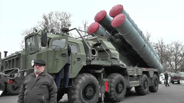 [TLMD - LV] Putin muestra sus misiles en Crimea