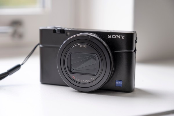 La Sony RX100 VII es la mejor cámara compacta que puedes comprar
