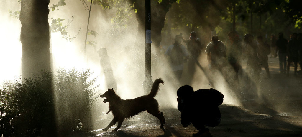 Suman 20 muertos y mil 233 heridos durante protestas en Chile