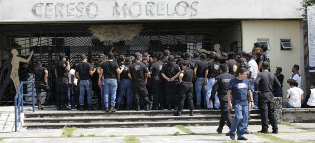 Custodios terminan paro en Penal de Morelos