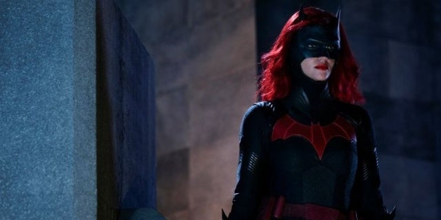 Batwoman va "Down Down Down" en un nuevo episodio Sinopsis