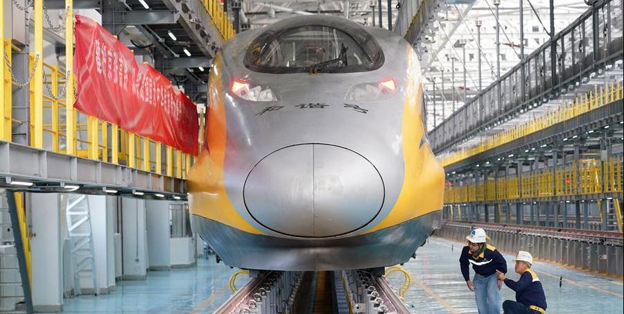 China está construyendo muchos trenes de alta velocidad