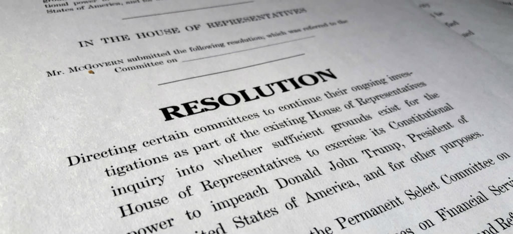 Cámara de Representantes publica resolución con los pasos siguientes para el juicio político a Trump