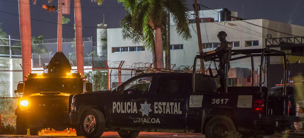 Destituyen e investigan a director del penal de Culiacán tras fuga de reos