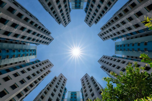 El portal inmobiliario del sudeste asiático 99.co acuerda una empresa conjunta con iProperty, mientras su rival PropertyGuru se prepara para la salida a bolsa