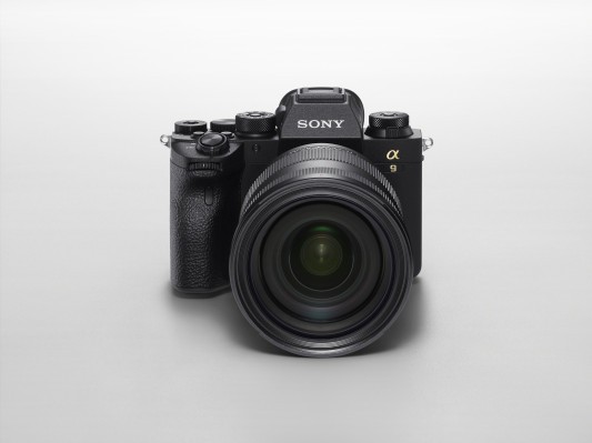 La nueva cámara de marco completo sin espejo A9 II de Sony tiene la velocidad que los fotógrafos deportivos necesitan