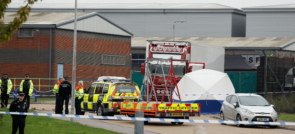 La policía británica encuentra 39 cadáveres en un camión en Essex