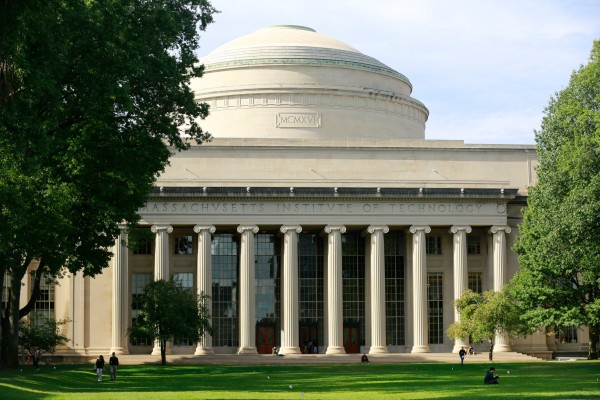 MIT está revisando su relación con la startup de inteligencia artificial SenseTime, una de las empresas tecnológicas chinas en la lista negra de los EE. UU.