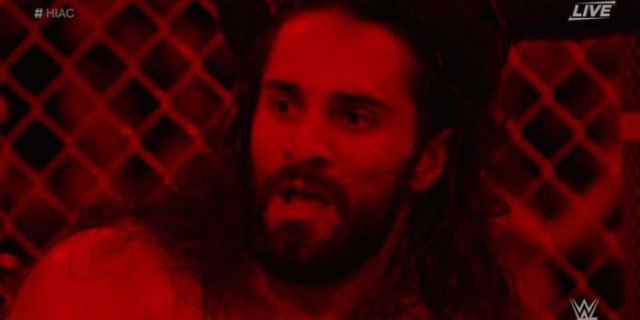 Seth Rollins retiene controversialmente el Campeonato Universal dentro del infierno en una celda contra 'The Fiend' Bray Wyatt