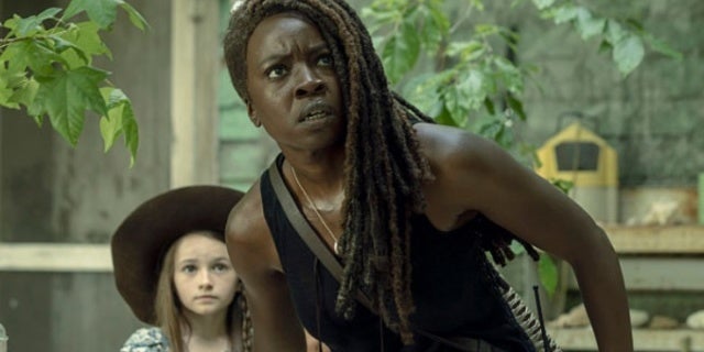 The Walking Dead Season 10 Premiere: Líneas que cruzamos