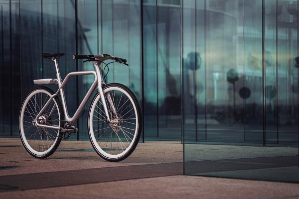 Angell es una bicicleta inteligente con pantalla integrada