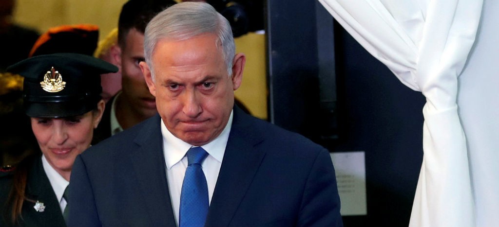 Acusan a Netanyahu por cargos de corrupción; es un intento de golpe de Estado, revira