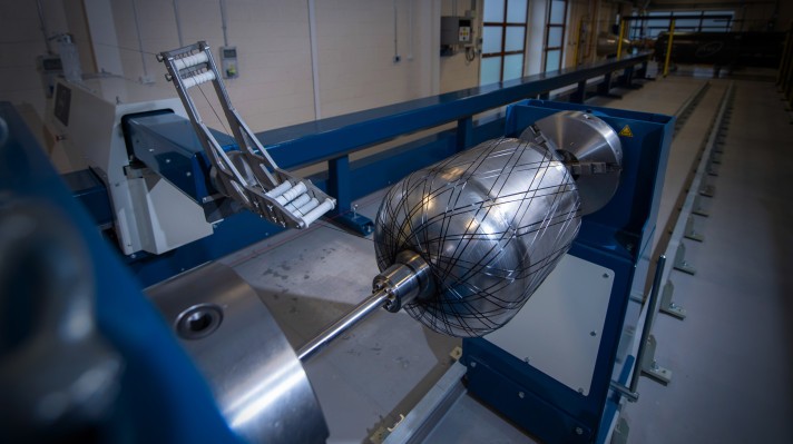 Aquí está el primer vistazo dentro de la fábrica de cohetes Orbex en Escocia