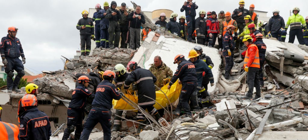 Asciende a 40 el número de muertos por sismo en Albania