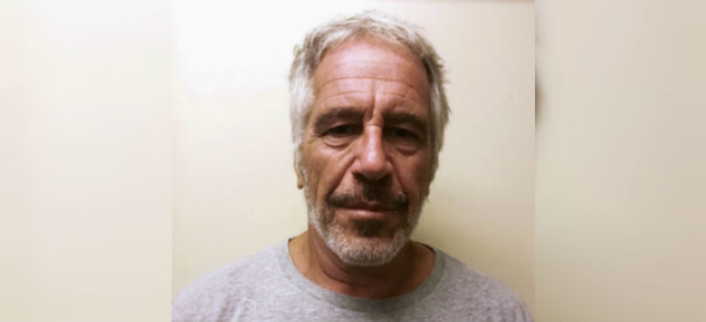 Dos guardias de la correccional federal de EU, detenidos por el caso Epstein