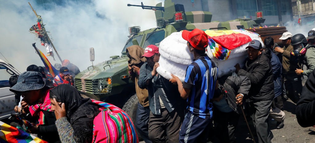 Gobierno de facto en Bolivia reclama a México por “violar” principios de asilo, en el caso de Evo Morales