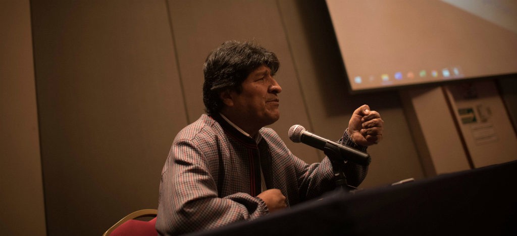 Gobierno de facto miente; dificultó salida de mis hijos: Evo Morales