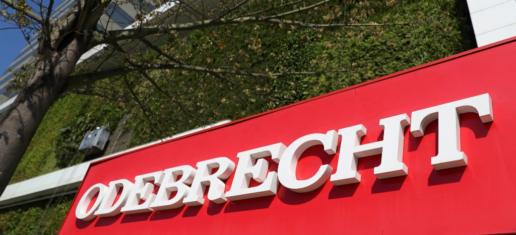 Juez peruano ordena prisión a 14 abogados por Odebrecht
